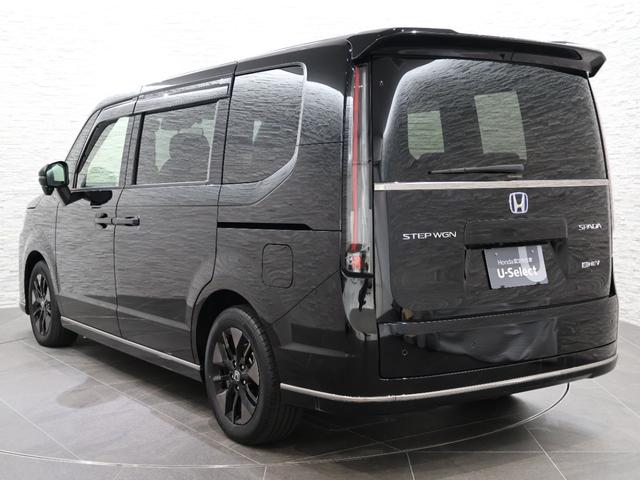 ステップワゴン ｅ：ＨＥＶスパーダ　純ナビ　両ＰＳＤ　マルチビュー　Ｐゲート　マルチカメラ　デュアルエアコン　フルオートエアコン　ＥＳＣ　シートヒータ　オートライト　キーフリー　ＬＥＤヘッドランプ　イモビ　ＡＢＳ　リアカメラ　スマートキ（37枚目）