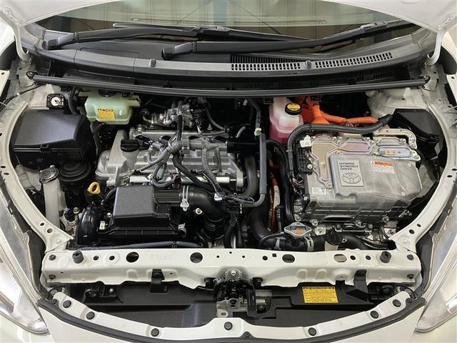 アクア S 禁煙 社外アルミ スマートキープッシュスタート ブルートゥース音楽 安全ボディ SDナビ オートライト イモビ SDナビ ワンセグTV ワンオーナー車 オートエアコン バックカメラ ETC 記録簿(7枚目)