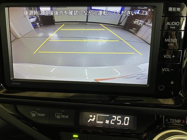 アクア S 禁煙 社外アルミ スマートキープッシュスタート ブルートゥース音楽 安全ボディ SDナビ オートライト イモビ SDナビ ワンセグTV ワンオーナー車 オートエアコン バックカメラ ETC 記録簿(17枚目)