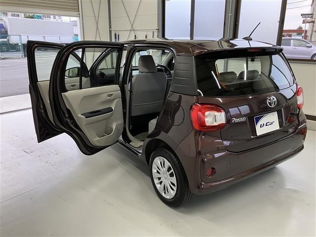 パッソ X S 禁煙車 衝突被害軽減ブレーキ オートマチックハイビーム 7インチナビ ブルートゥース CD・DVD再生 マニュアルエアコン スペアタイヤ アイドリングストップ ベンチシート スマートキー 点検記録簿(17枚目)