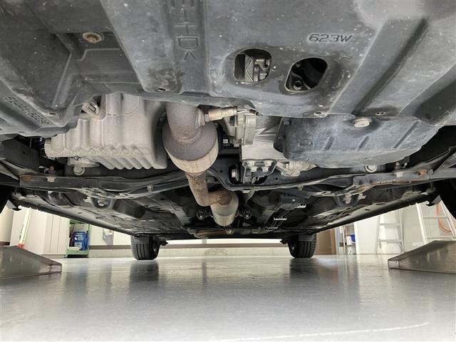 シエンタ Ｇ　禁煙車　両側パワースライドドア　社外ＨＩＤヘッドライト　７インチＳＤナビ　ブルートゥース　ＣＤ　バックモニター　ＥＴＣ　アイドリングストップ　社外１５インチＡＷ　スマートキー　点検記録簿（31枚目）