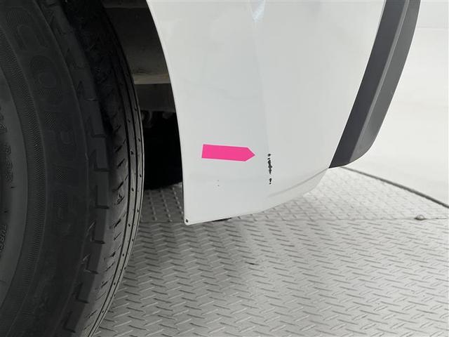 ヤリス ハイブリッドＧ　電格格納ミラー　ＵＳＢ　禁煙　オートマチックハイビーム　車線逸脱警報　ブルートゥース音楽　フルセグＴＶ　サイドエアバッグ　スマートキー　バックモニター　ＥＴＣ　横滑り防止　クルコン　盗難防止　ＤＶＤ（6枚目）