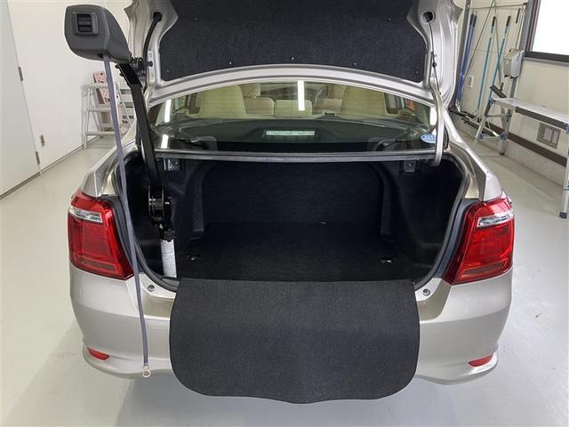 カローラアクシオ Ｇジョシュセキカイテン　衝突軽減ブレーキ　車線逸脱警報　サイドエアバッグ　オートエアコン　ＳＤナビ　フルセグＴＶ　ＤＶＤ　ＣＤ　スマートキー　盗難防止　ＥＴＣ　オートリトラクタブル電動格納ミラー　ワンオーナー　パワステ（9枚目）