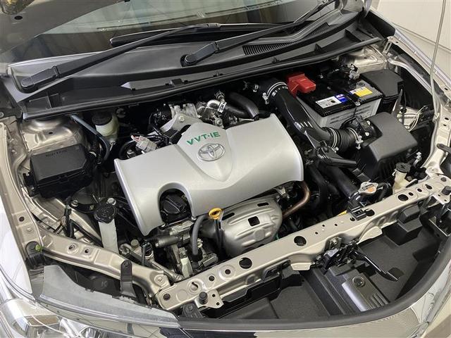 カローラアクシオ Ｇジョシュセキカイテン　衝突軽減ブレーキ　車線逸脱警報　サイドエアバッグ　オートエアコン　ＳＤナビ　フルセグＴＶ　ＤＶＤ　ＣＤ　スマートキー　盗難防止　ＥＴＣ　オートリトラクタブル電動格納ミラー　ワンオーナー　パワステ（11枚目）