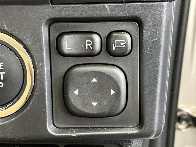 カローラアクシオ Ｇジョシュセキカイテン　衝突軽減ブレーキ　車線逸脱警報　サイドエアバッグ　オートエアコン　ＳＤナビ　フルセグＴＶ　ＤＶＤ　ＣＤ　スマートキー　盗難防止　ＥＴＣ　オートリトラクタブル電動格納ミラー　ワンオーナー　パワステ（25枚目）