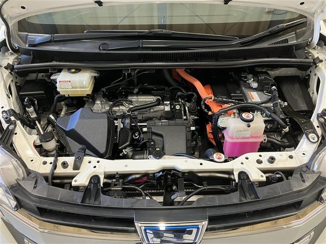 ノア ハイブリッドＳｉ　ダブルバイビーＩＩ　ＳＤナビ　シートヒータ　バックモニター　横滑り防止　オートリトラクタブル電動格納ミラー　ＥＴＣ２．０　オートマチックハイビーム　記録簿　ＬＥＤヘッドライト　フルセグＴＶ　クルコン　ＤＶＤ　フルエアロ（8枚目）