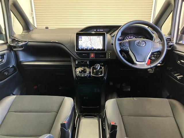 ノア ハイブリッドＳｉ　ダブルバイビーＩＩ　ＳＤナビ　シートヒータ　バックモニター　横滑り防止　オートリトラクタブル電動格納ミラー　ＥＴＣ２．０　オートマチックハイビーム　記録簿　ＬＥＤヘッドライト　フルセグＴＶ　クルコン　ＤＶＤ　フルエアロ（12枚目）