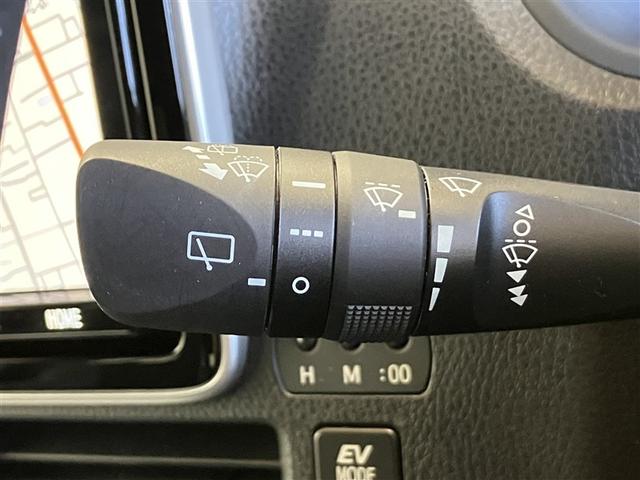 ノア ハイブリッドＳｉ　ダブルバイビーＩＩ　ＳＤナビ　シートヒータ　バックモニター　横滑り防止　オートリトラクタブル電動格納ミラー　ＥＴＣ２．０　オートマチックハイビーム　記録簿　ＬＥＤヘッドライト　フルセグＴＶ　クルコン　ＤＶＤ　フルエアロ（15枚目）