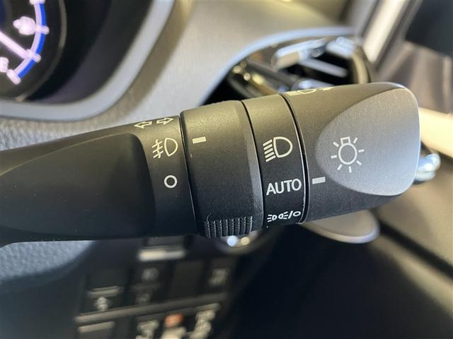 ノア ハイブリッドＳｉ　ダブルバイビーＩＩ　ＳＤナビ　シートヒータ　バックモニター　横滑り防止　オートリトラクタブル電動格納ミラー　ＥＴＣ２．０　オートマチックハイビーム　記録簿　ＬＥＤヘッドライト　フルセグＴＶ　クルコン　ＤＶＤ　フルエアロ（16枚目）