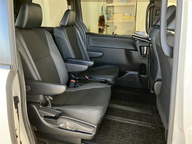 ノア ハイブリッドＳｉ　ダブルバイビーＩＩ　ＳＤナビ　シートヒータ　バックモニター　横滑り防止　オートリトラクタブル電動格納ミラー　ＥＴＣ２．０　オートマチックハイビーム　記録簿　ＬＥＤヘッドライト　フルセグＴＶ　クルコン　ＤＶＤ　フルエアロ（30枚目）