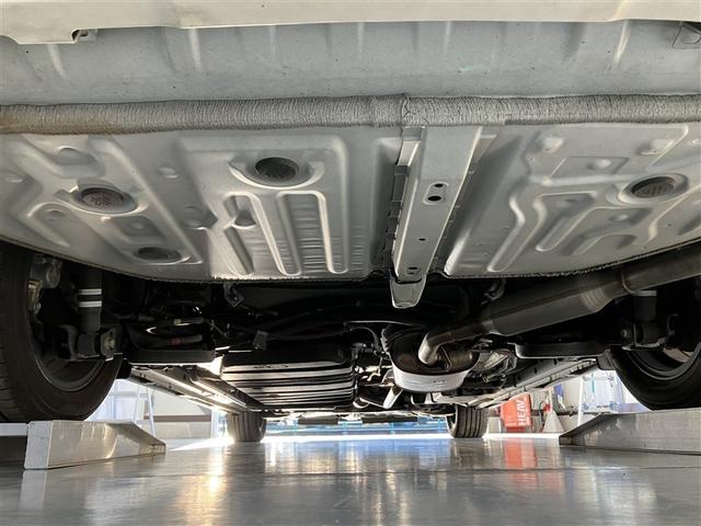 ノア ハイブリッドＳｉ　ダブルバイビーＩＩ　ＳＤナビ　シートヒータ　バックモニター　横滑り防止　オートリトラクタブル電動格納ミラー　ＥＴＣ２．０　オートマチックハイビーム　記録簿　ＬＥＤヘッドライト　フルセグＴＶ　クルコン　ＤＶＤ　フルエアロ（39枚目）