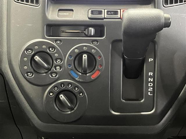 タウンエースバン DX SDナビ ワンセグTV ブルートゥース音楽 ワンオーナー 記録簿 禁煙車 マニュアルエアコン パワステ ABS 運転席エアバッグ 助手席エアバッグ(19枚目)