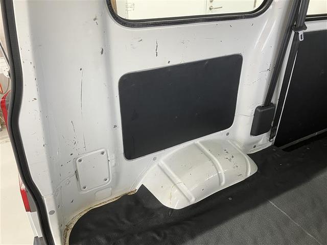 タウンエースバン DX SDナビ ワンセグTV ブルートゥース音楽 ワンオーナー 記録簿 禁煙車 マニュアルエアコン パワステ ABS 運転席エアバッグ 助手席エアバッグ(25枚目)