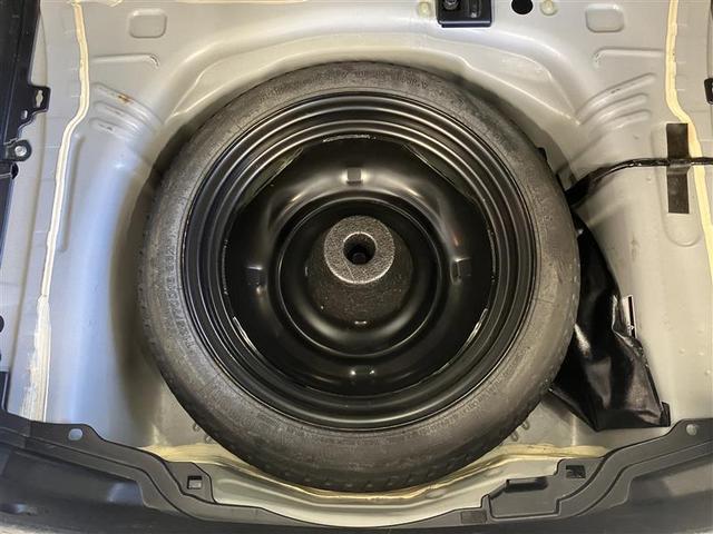 アクア Ｓ　禁煙　シートヒーター　ＳＤナビ　バックカメラ　ＬＥＤヘッドライト　純正アルミホイール　スマートキー　ブルートゥース音楽　安全ボディ　ＵＳＢ接続　オートライト　フルセグＴＶ　ＥＴＣ　ＶＴＲ端子　記録簿（13枚目）