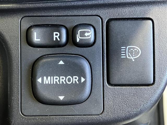 アクア Ｓ　禁煙　シートヒーター　ＳＤナビ　バックカメラ　ＬＥＤヘッドライト　純正アルミホイール　スマートキー　ブルートゥース音楽　安全ボディ　ＵＳＢ接続　オートライト　フルセグＴＶ　ＥＴＣ　ＶＴＲ端子　記録簿（37枚目）