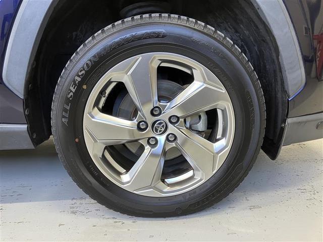 RAV4 ハイブリッドG パワーバックドア デジタルインナーミラー 運転席パワーシート ステアリングヒーター SDナビ ETC2.0 AC100V電源 シートヒーター ワンオーナ- バックモニター 整備記録簿 地デジTV(9枚目)