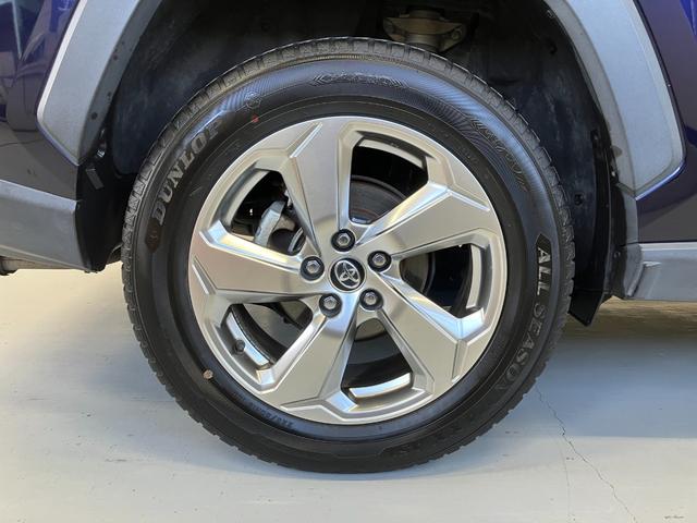 RAV4 ハイブリッドG パワーバックドア デジタルインナーミラー 運転席パワーシート ステアリングヒーター SDナビ ETC2.0 AC100V電源 シートヒーター ワンオーナ- バックモニター 整備記録簿 地デジTV(12枚目)