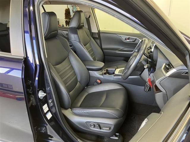 RAV4 ハイブリッドG パワーバックドア デジタルインナーミラー 運転席パワーシート ステアリングヒーター SDナビ ETC2.0 AC100V電源 シートヒーター ワンオーナ- バックモニター 整備記録簿 地デジTV(25枚目)