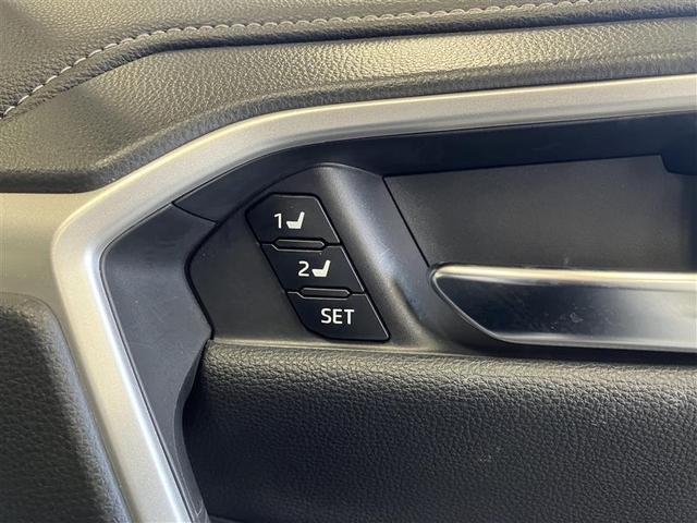 RAV4 ハイブリッドG パワーバックドア デジタルインナーミラー 運転席パワーシート ステアリングヒーター SDナビ ETC2.0 AC100V電源 シートヒーター ワンオーナ- バックモニター 整備記録簿 地デジTV(26枚目)