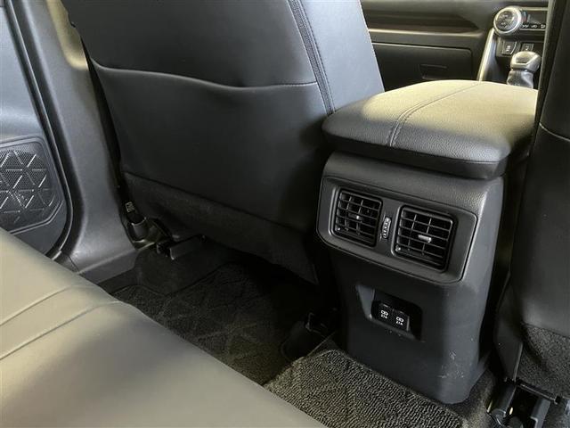 RAV4 ハイブリッドG パワーバックドア デジタルインナーミラー 運転席パワーシート ステアリングヒーター SDナビ ETC2.0 AC100V電源 シートヒーター ワンオーナ- バックモニター 整備記録簿 地デジTV(32枚目)