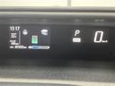 センターメーターは視点移動が少なく、長時間の運転でも疲れにくいそうです!スピードメーターは大きくて見やすいデジタル表示!