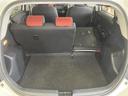 荷室は必要十分な広さ！リヤシートは６：４分割可倒式！