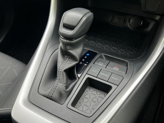 ＲＡＶ４ Ｘ　新品タイヤ／保証書／純正　ＳＤナビ／トヨタセーフティセンス／車線逸脱防止支援システム／ドライブレコーダー　純正／ヘッドランプ　ＬＥＤ／ＵＳＢジャック／Ｂｌｕｅｔｏｏｔｈ接続／ＥＴＣ／ＥＢＤ付ＡＢＳ（18枚目）