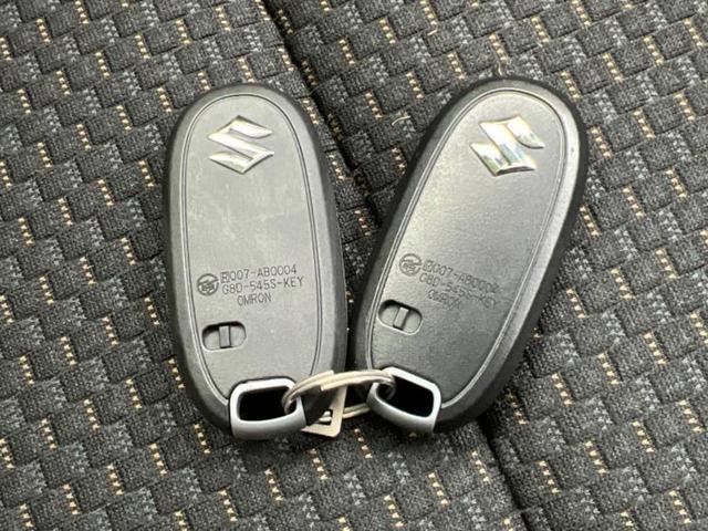 ＷＥＣＡＲＳでは各商談席に大型モニターをご用意しております！見やすい大画面でゆったりと全国の在庫をご覧いただけます！是非ご来店お待ちしております！