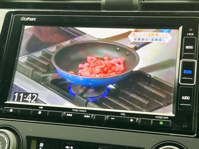 シビック ヒョウジュン 保証書/純正 SDナビ/衝突安全装置/シートヒーター/車線逸脱防止支援システム/パーキングアシスト バックガイド/ドライブレコーダー 純正/ヘッドランプ LED/USBジャック 衝突被害軽減システム(13枚目)