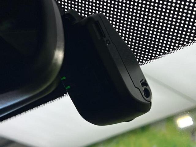 シビック ヒョウジュン 保証書/純正 SDナビ/衝突安全装置/シートヒーター/車線逸脱防止支援システム/パーキングアシスト バックガイド/ドライブレコーダー 純正/ヘッドランプ LED/USBジャック 衝突被害軽減システム(39枚目)