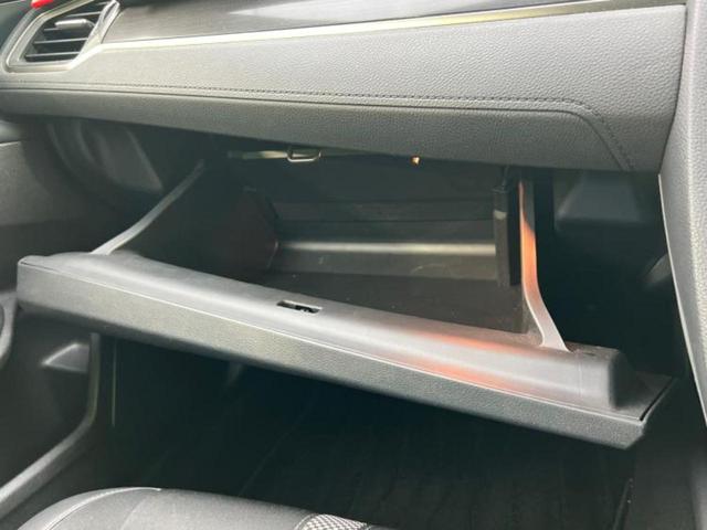 シビック ヒョウジュン 保証書/純正 SDナビ/衝突安全装置/シートヒーター/車線逸脱防止支援システム/パーキングアシスト バックガイド/ドライブレコーダー 純正/ヘッドランプ LED/USBジャック 衝突被害軽減システム(42枚目)