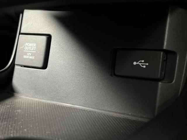 シビック ヒョウジュン 保証書/純正 SDナビ/衝突安全装置/シートヒーター/車線逸脱防止支援システム/パーキングアシスト バックガイド/ドライブレコーダー 純正/ヘッドランプ LED/USBジャック 衝突被害軽減システム(43枚目)