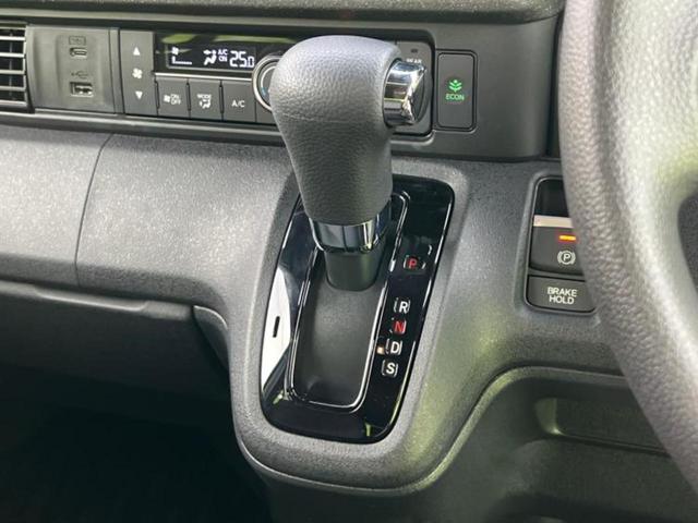 N-BOXカスタム ヒョウジュン 保証書/ディスプレイオーディオ8インチ/ホンダセンシング/両側電動スライドドア/シートヒーター 前席/車線逸脱防止支援システム/パーキングアシスト バックガイド 衝突被害軽減システム バックカメラ(16枚目)