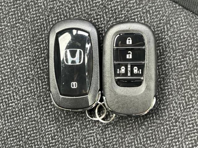 N-BOXカスタム ヒョウジュン 保証書/ディスプレイオーディオ8インチ/ホンダセンシング/両側電動スライドドア/シートヒーター 前席/車線逸脱防止支援システム/パーキングアシスト バックガイド 衝突被害軽減システム バックカメラ(33枚目)