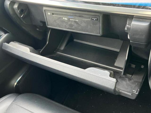 アルファード Ｓ　Ｃパッケージ　新品タイヤ／サンルーフ／保証書／ディスプレイオーディオ＋ナビ９インチ／フリップダウンモニター／デジタルインナーミラー／トヨタセーフティセンス／両側電動スライドドア／シートヒーター　前席　バックカメラ（48枚目）