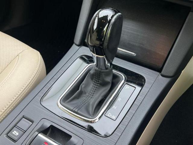 レガシィアウトバック 4WDアウトバックリミテッド 新品タイヤ/保証書/純正 8インチ SDナビ/衝突安全装置/シートヒーター/車線逸脱防止支援システム/シート フルレザー/電動バックドア/ヘッドランプ LED/ETC/EBD付ABS 革シート 4WD(18枚目)