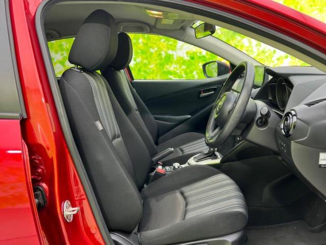 ＭＡＺＤＡ２ １５Ｓスマートエディション　新品タイヤ／保証書／純正　ＳＤナビ／衝突安全装置／全方位モニター／車線逸脱防止支援システム／ヘッドランプ　ＬＥＤ／ＥＢＤ付ＡＢＳ／横滑り防止装置／アイドリングストップ／フロントモニター　全周囲カメラ（4枚目）