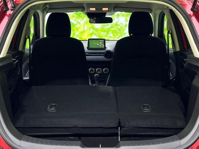 ＭＡＺＤＡ２ １５Ｓスマートエディション　新品タイヤ／保証書／純正　ＳＤナビ／衝突安全装置／全方位モニター／車線逸脱防止支援システム／ヘッドランプ　ＬＥＤ／ＥＢＤ付ＡＢＳ／横滑り防止装置／アイドリングストップ／フロントモニター　全周囲カメラ（19枚目）