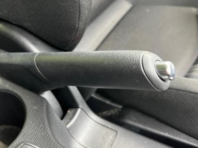 ＭＡＺＤＡ２ １５Ｓスマートエディション　新品タイヤ／保証書／純正　ＳＤナビ／衝突安全装置／全方位モニター／車線逸脱防止支援システム／ヘッドランプ　ＬＥＤ／ＥＢＤ付ＡＢＳ／横滑り防止装置／アイドリングストップ／フロントモニター　全周囲カメラ（29枚目）