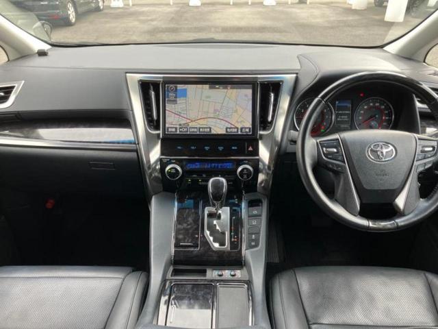 アルファード S Cパッケージ サンルーフ/保証書/純正 10インチ ナビ/フリップダウンモニター 純正 12.8インチ/デジタルインナーミラー/トヨタセーフティセンス/両側電動スライドドア/シートエアコン 革シート バックカメラ(4枚目)