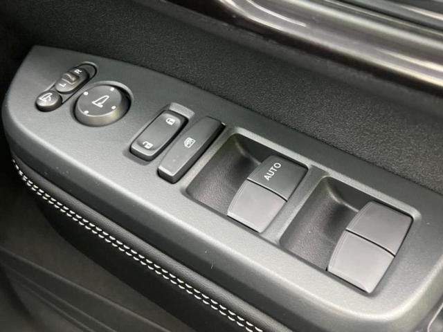 Ｎ－ＢＯＸカスタム ターボコーディネートスタイル２トーン　保証書／純正　９インチ　ナビ／ホンダセンシング／両側電動スライドドア／シートヒーター　前席／マルチビューカメラシステム／車線逸脱防止支援システム／届出済未使用車／ヘッドランプ　ＬＥＤ　ターボ　禁煙車（32枚目）