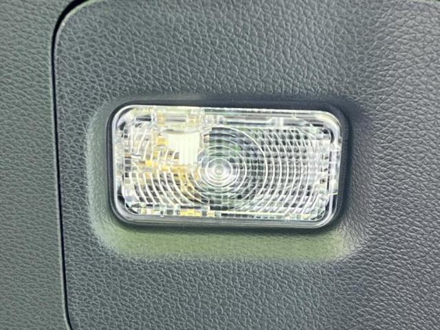 オデッセイハイブリッド ｅＨＥＶアブソルート・ＥＸブラックエディション　保証書／純正　１１インチ　ＳＤナビ／フリップダウンモニター／両側電動スライドドア／シートヒーター／マルチビューカメラシステム／車線逸脱防止支援システム／シート　フルレザー／電動バックドア　革シート（27枚目）