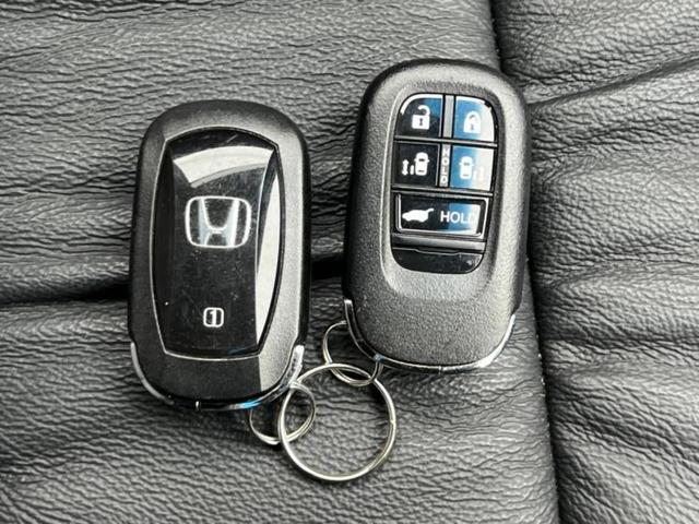 オデッセイハイブリッド ｅＨＥＶアブソルート・ＥＸブラックエディション　保証書／純正　１１インチ　ＳＤナビ／フリップダウンモニター／両側電動スライドドア／シートヒーター／マルチビューカメラシステム／車線逸脱防止支援システム／シート　フルレザー／電動バックドア　革シート（40枚目）