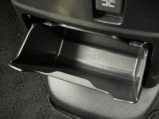 Ｎ－ＢＯＸカスタム Ｌ・ターボ　新品タイヤ／純正　ＳＤナビ／衝突安全装置／両側電動スライドドア／シートヒーター　前席／車線逸脱防止支援システム／シート　ハーフレザー／ヘッドランプ　ＬＥＤ／ＵＳＢジャック／Ｂｌｕｅｔｏｏｔｈ接続（44枚目）