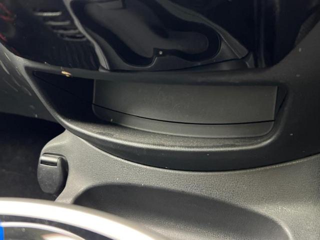 ノート ｅパワーＸ　新品タイヤ／保証書／純正　ＳＤナビ／インテリジェントルームミラー／エマージェンシーブレーキ／アラウンドビューモニター／車線逸脱防止支援システム／ドライブレコーダー　純正／ヘッドランプ　ＬＥＤ　ドラレコ（41枚目）