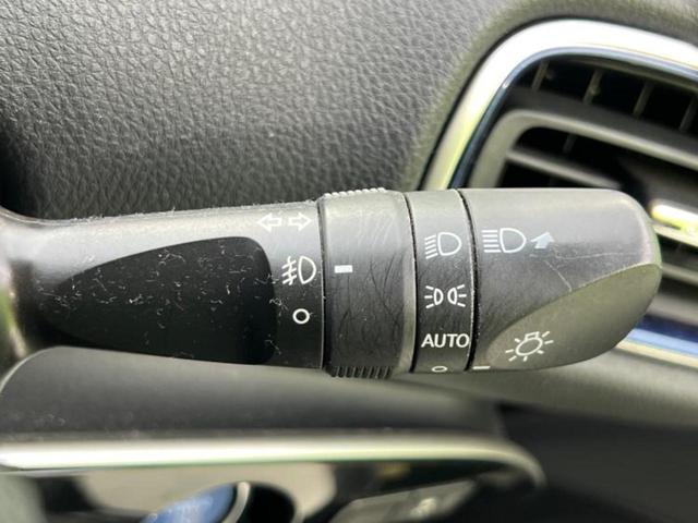 プリウス Ｓツーリングセレクション　新品タイヤ／保証書／純正　ＳＤナビ／トヨタセーフティセンス／シートヒーター　前席／車線逸脱防止支援システム／シート　合皮／ヘッドランプ　ＬＥＤ／Ｂｌｕｅｔｏｏｔｈ接続／ＥＴＣ／ＥＢＤ付ＡＢＳ（16枚目）