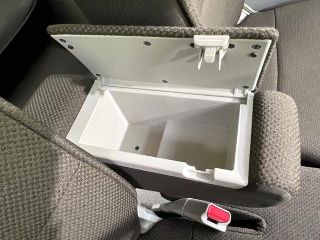 アルトラパン Ｆリミテッド　新品タイヤ／社外　ＳＤナビ／セーフティサポート（スズキ）／シートヒーター　運転席／ドライブレコーダー　純正／ヘッドランプ　ＨＩＤ／Ｂｌｕｅｔｏｏｔｈ接続／ＥＴＣ／横滑り防止装置　衝突被害軽減システム（32枚目）