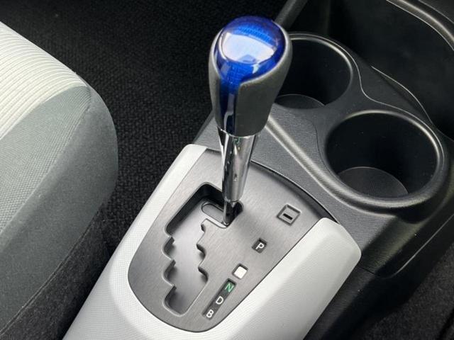 アクア S 新品タイヤ/保証書/EBD付ABS/横滑り防止装置/アイドリングストップ/禁煙車/エアバッグ 運転席/エアバッグ 助手席/アルミホイール 純正 15インチ/パワーウインドウ/エンジンスタートボタン(15枚目)