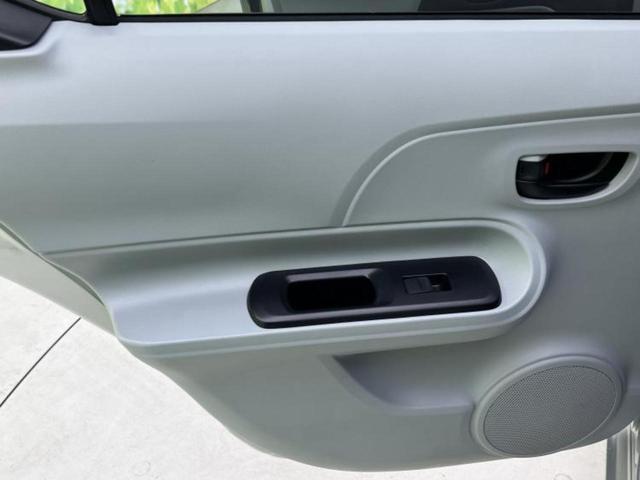 アクア S 新品タイヤ/保証書/EBD付ABS/横滑り防止装置/アイドリングストップ/禁煙車/エアバッグ 運転席/エアバッグ 助手席/アルミホイール 純正 15インチ/パワーウインドウ/エンジンスタートボタン(22枚目)