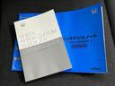 ヒョウジュン　保証書／衝突安全装置／電動スライドドア／シートヒーター　前席／車線逸脱防止支援システム／ヘッドランプ　ＬＥＤ／ＥＢＤ付ＡＢＳ／横滑り防止装置／アイドリングストップ／ホンダセンシング／禁煙車（26枚目）